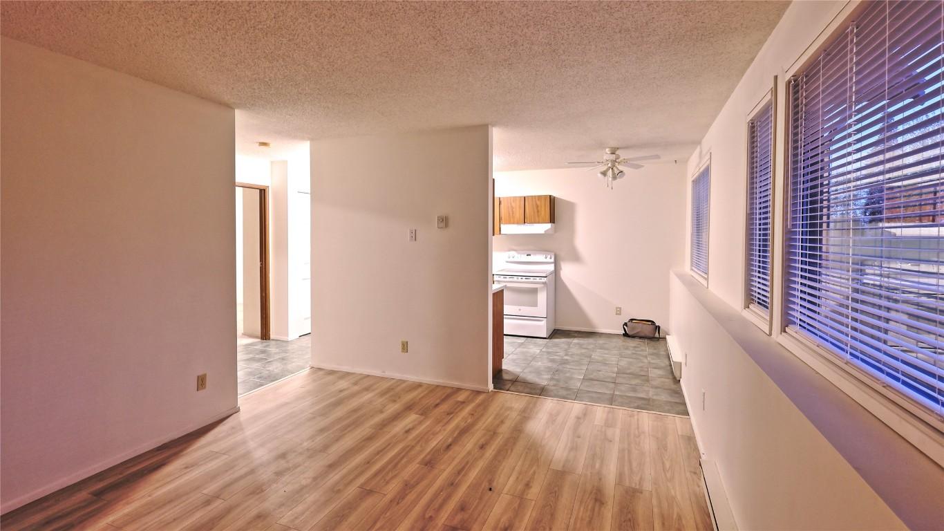 









401


Alpine

Crescent, 1,
Kimberley,




BC
V1A 3B2

