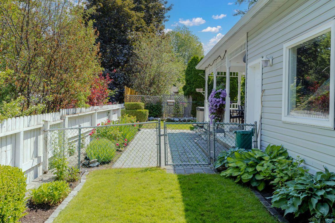 









758


Varney

Court,
Kelowna,




BC
V1W 3Z2


