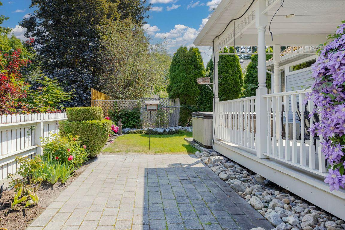 









758


Varney

Court,
Kelowna,




BC
V1W 3Z2

