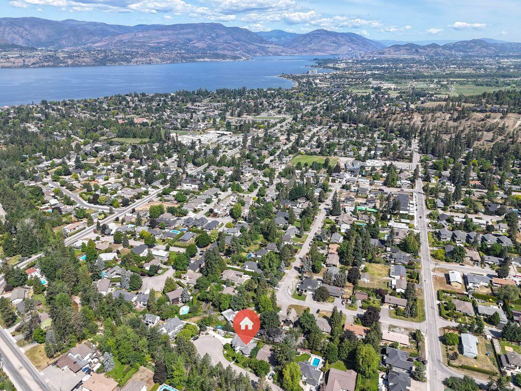 









758


Varney

Court,
Kelowna,




BC
V1W 3Z2

