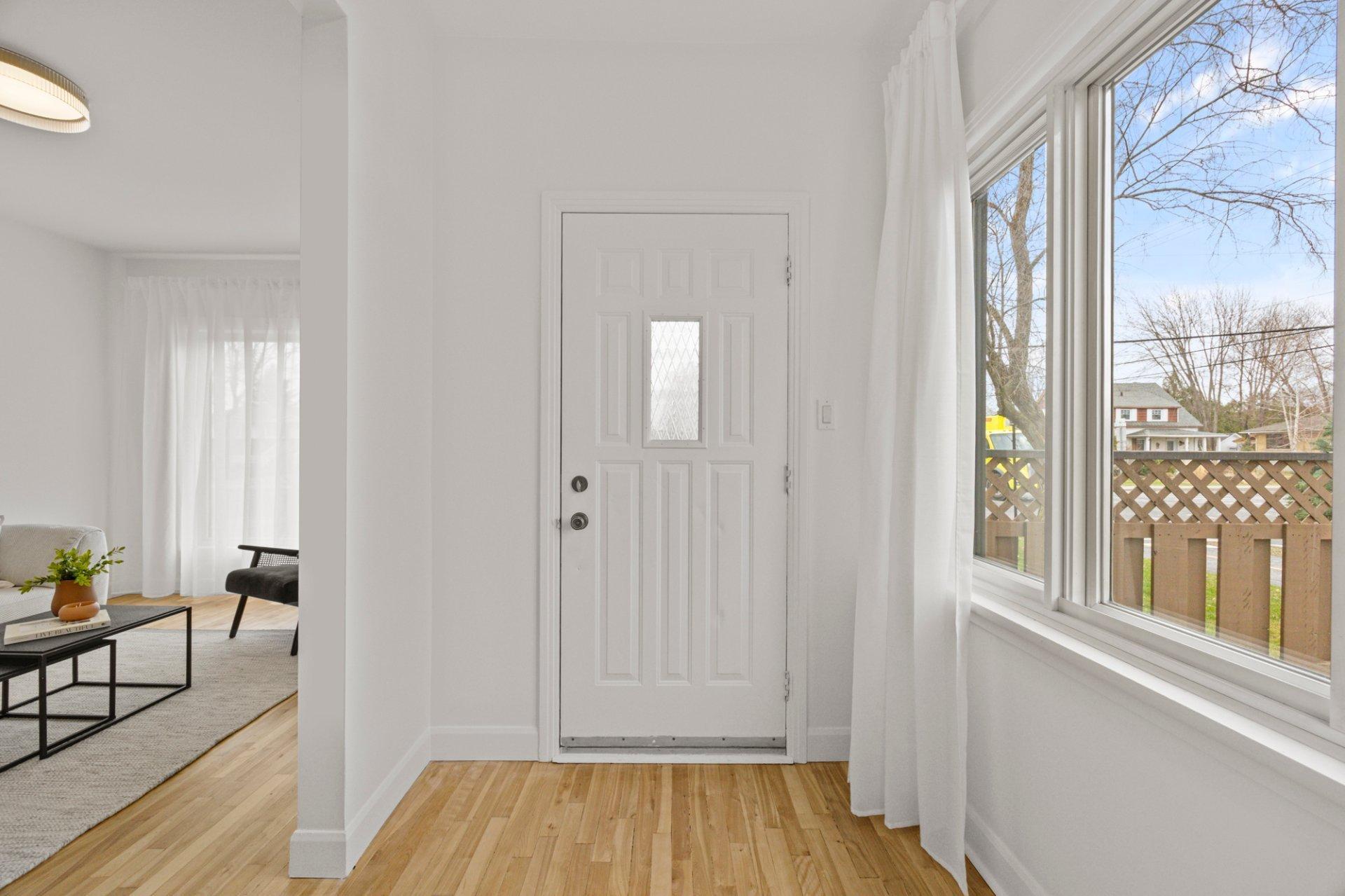 









276


Rue Brillon

,
Beloeil,




QC
J3G2T6

