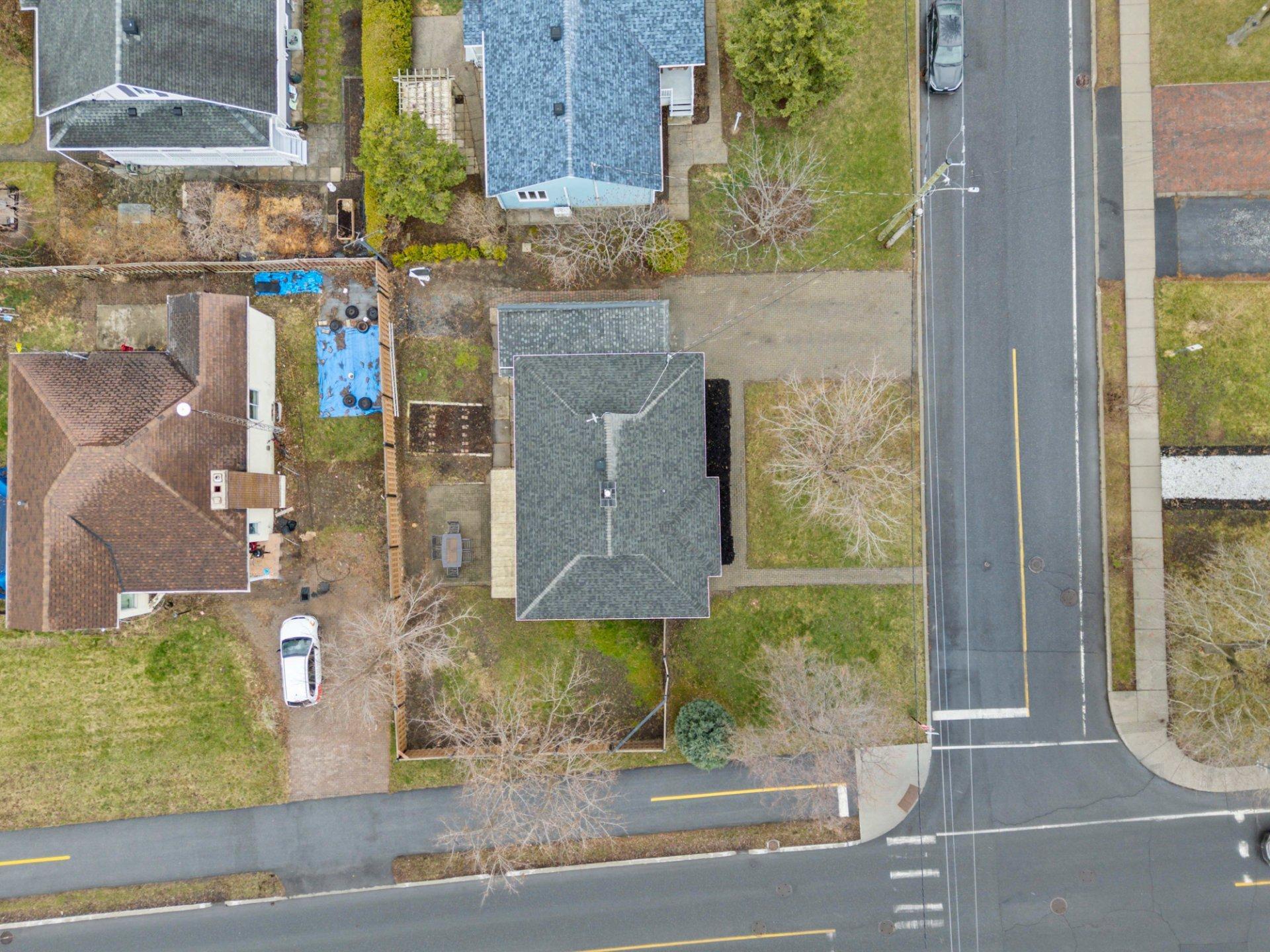 









276


Rue Brillon

,
Beloeil,




QC
J3G2T6

