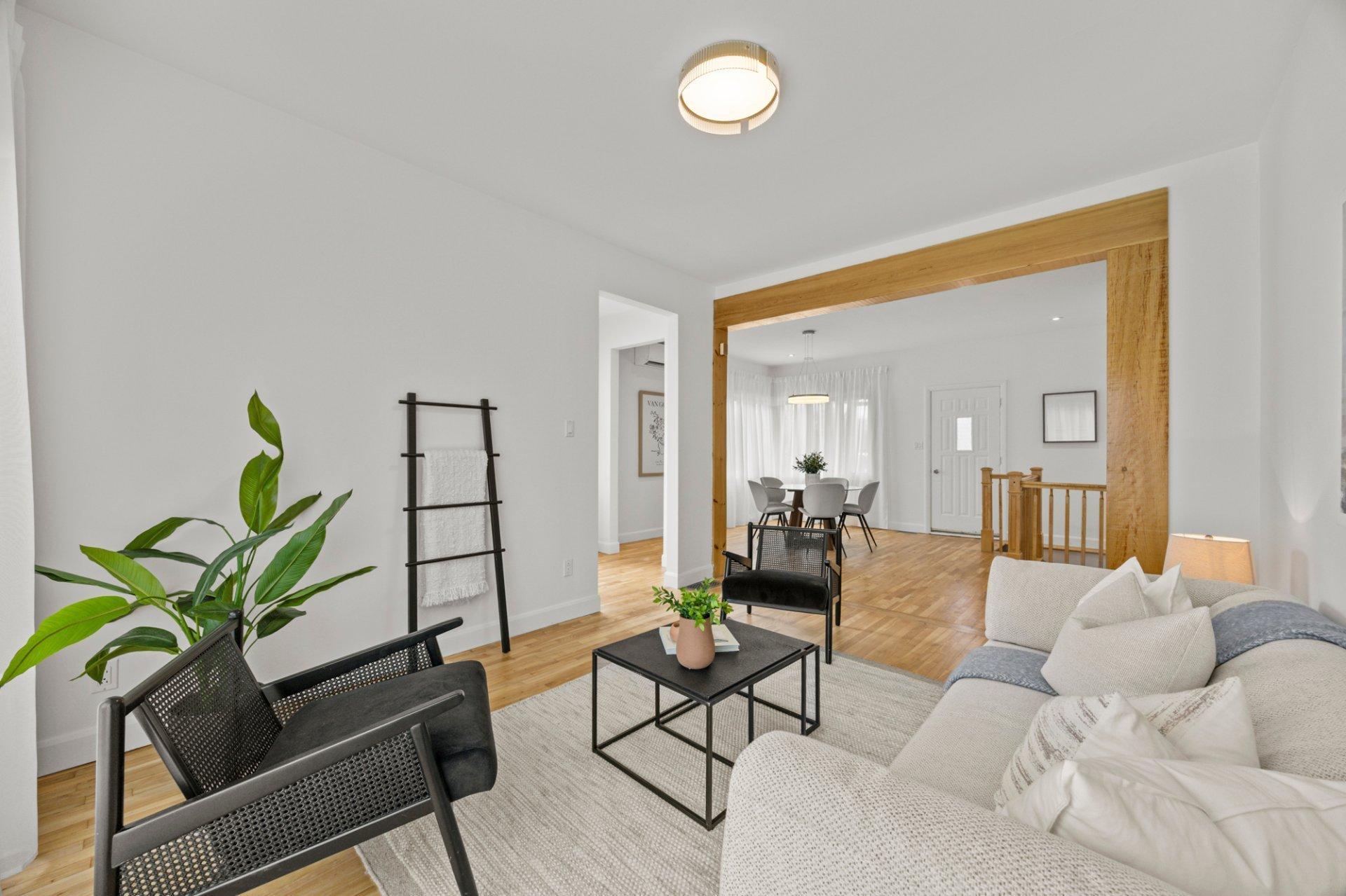 









276


Rue Brillon

,
Beloeil,




QC
J3G2T6

