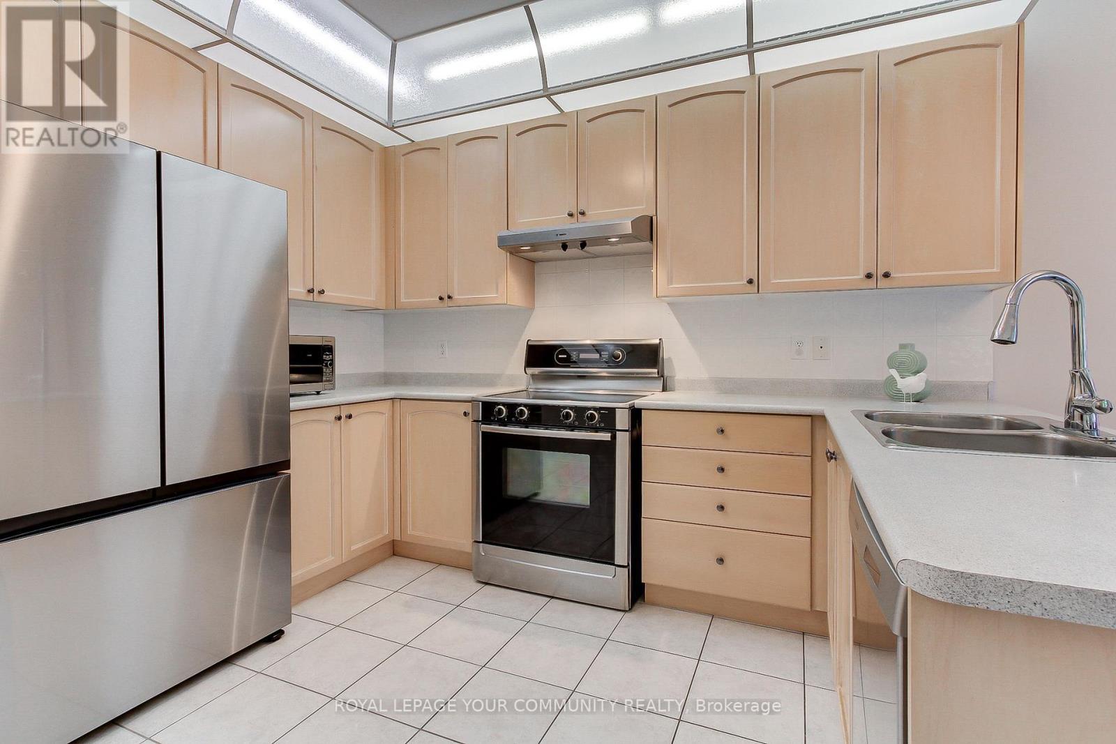 












57 EL DORADO STREET

,
Richmond Hill,




Ontario
L4C0K8

