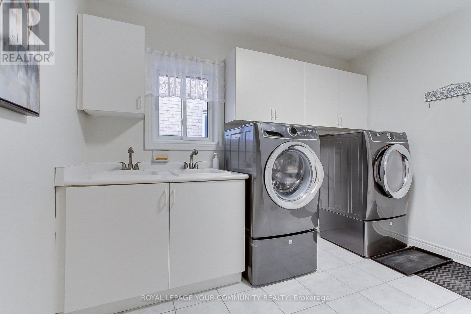 












57 EL DORADO STREET

,
Richmond Hill,




Ontario
L4C0K8

