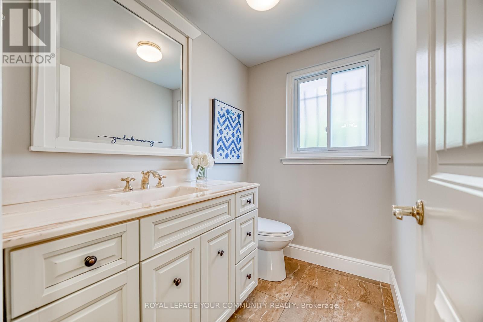 












14 JULIA STREET

,
Markham,




Ontario
L3T4R9

