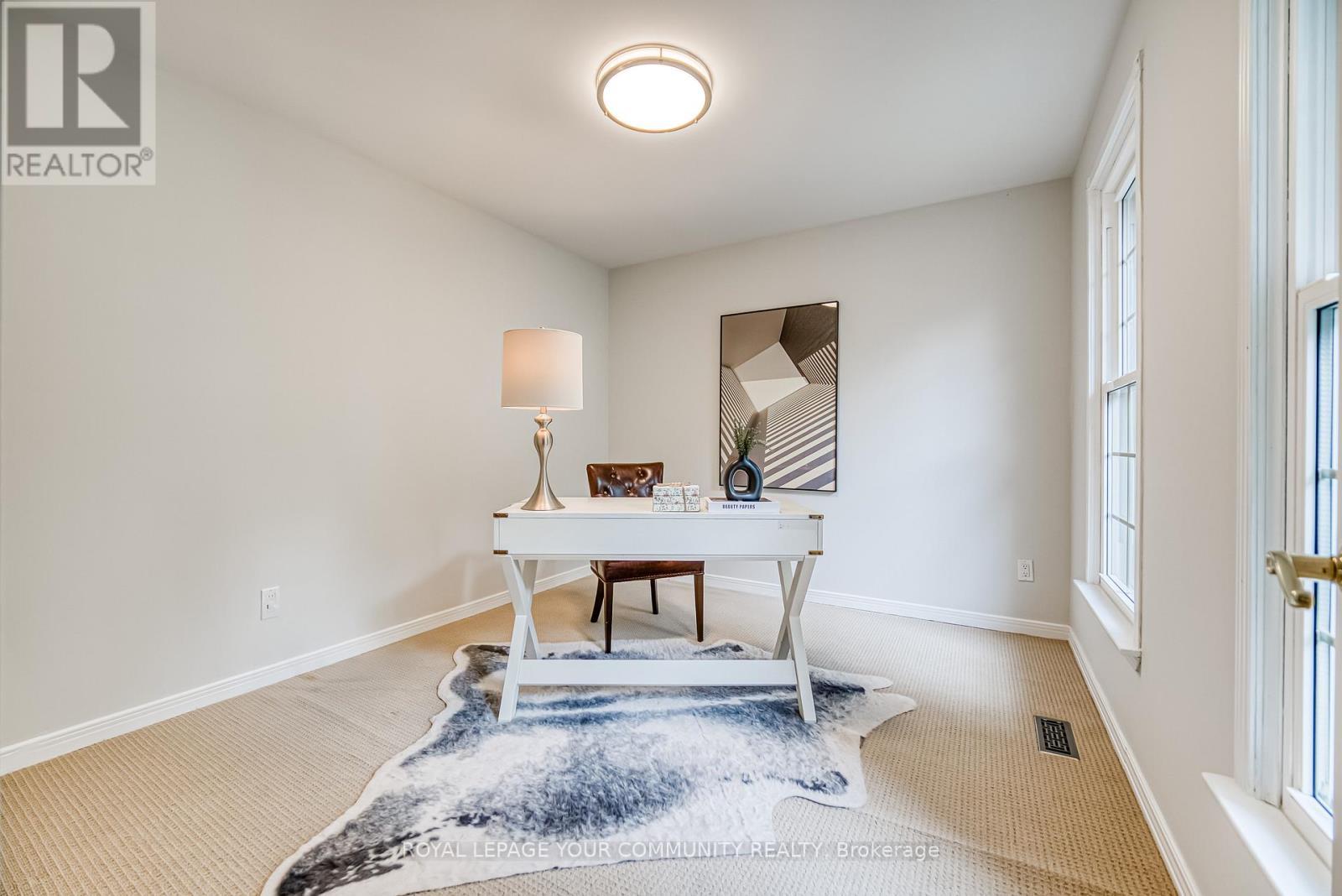 












14 JULIA STREET

,
Markham,




Ontario
L3T4R9

