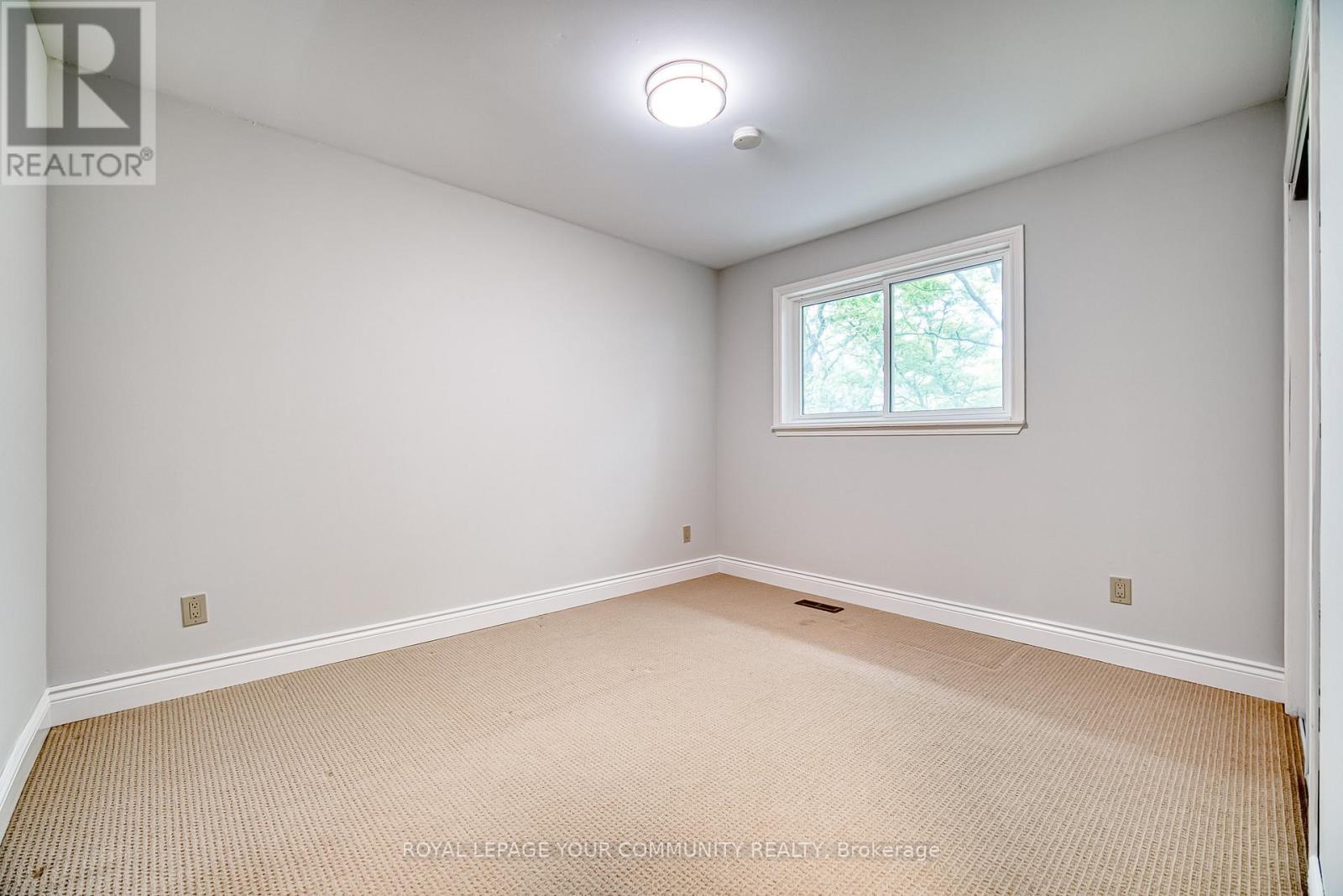 












14 JULIA STREET

,
Markham,




Ontario
L3T4R9

