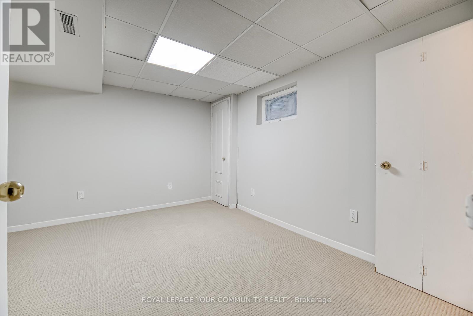 












14 JULIA STREET

,
Markham,




Ontario
L3T4R9


