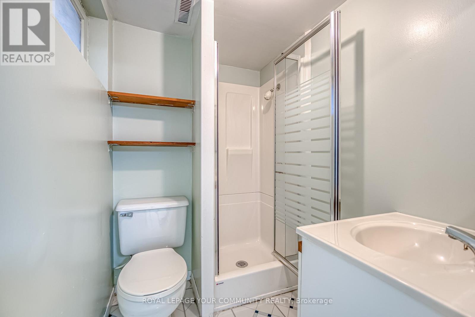 












14 JULIA STREET

,
Markham,




Ontario
L3T4R9

