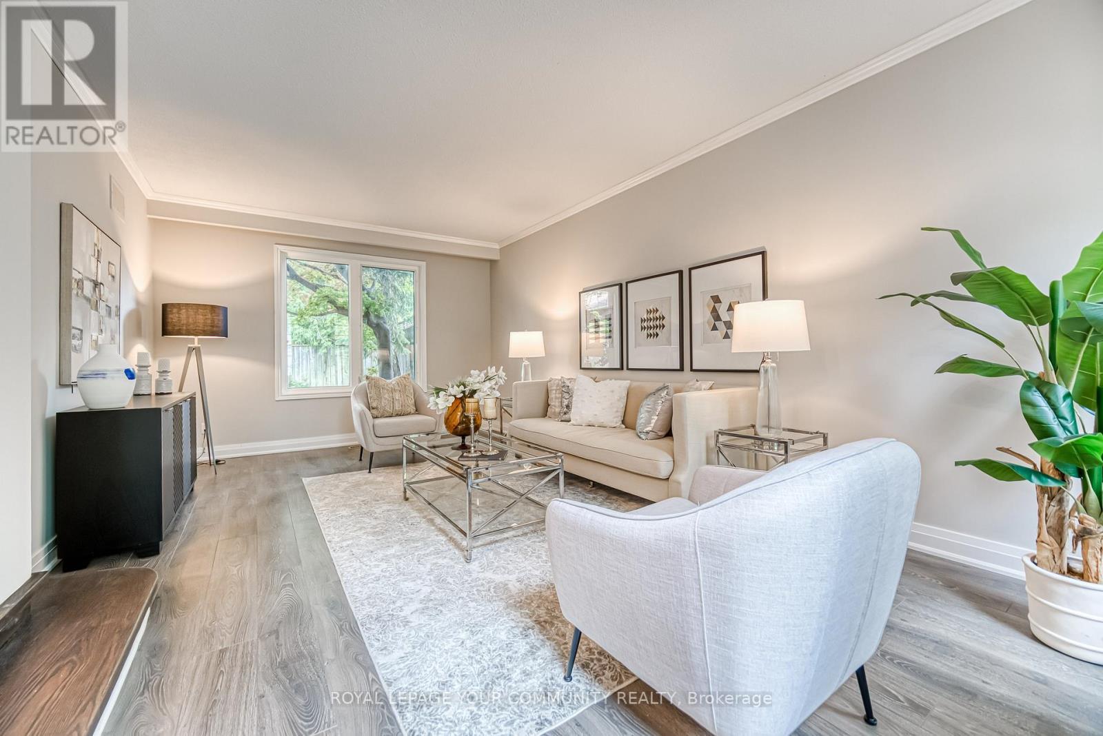 












14 JULIA STREET

,
Markham,




Ontario
L3T4R9

