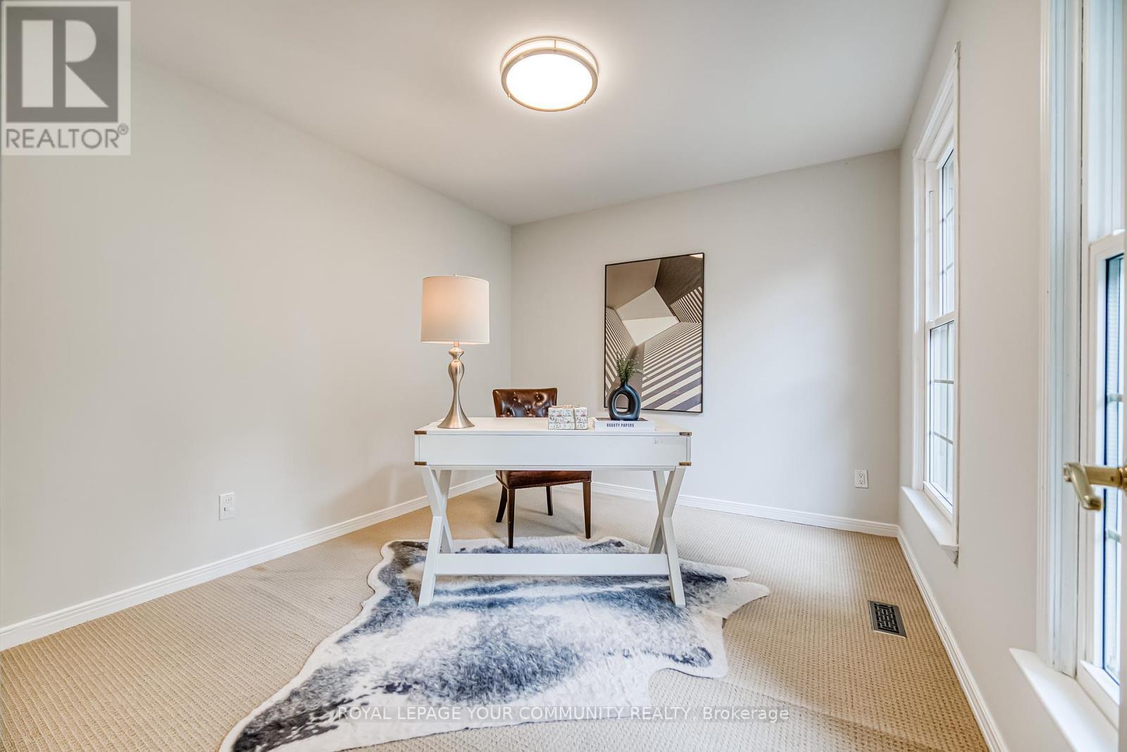 












14 JULIA STREET

,
Markham,




Ontario
L3T4R9

