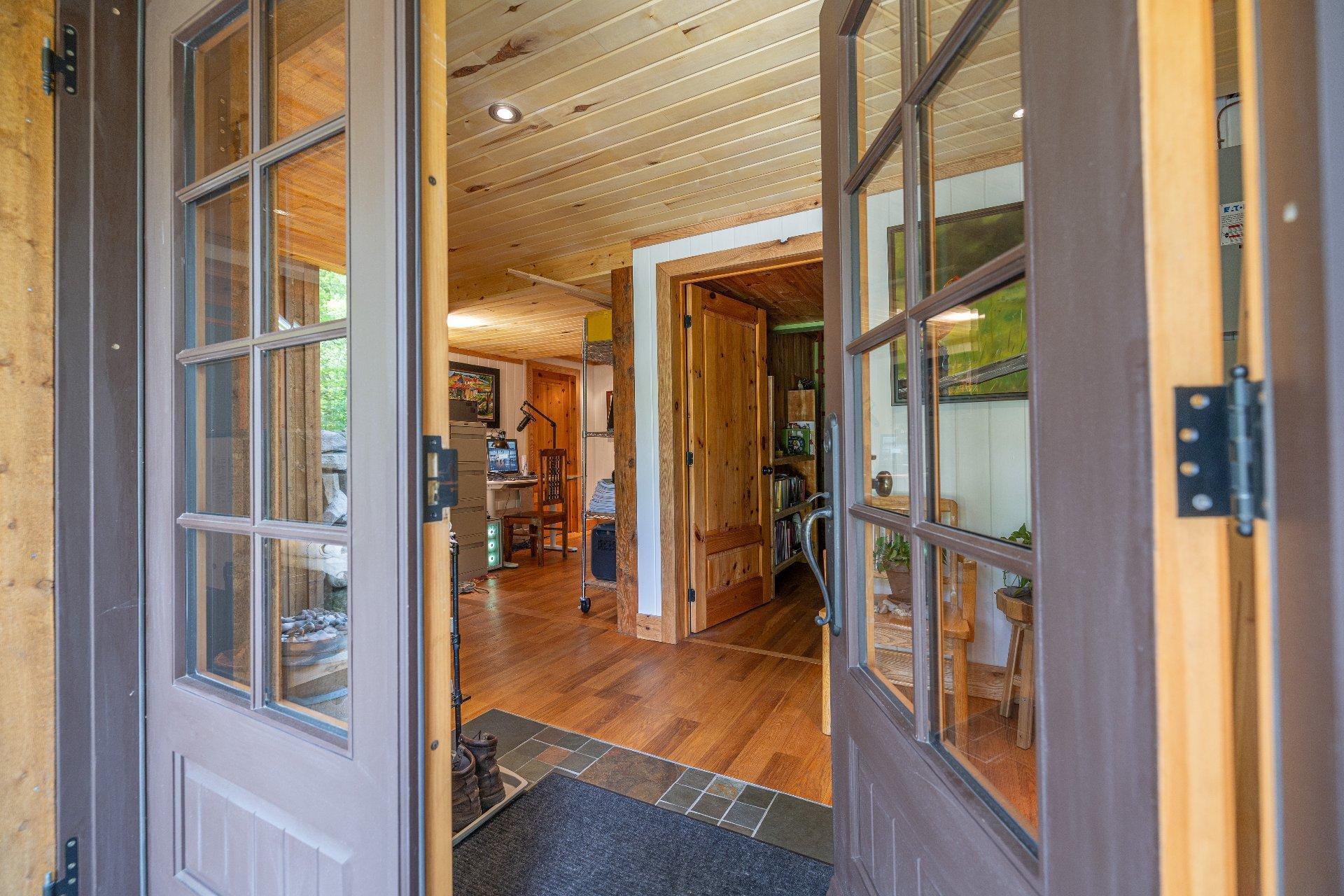 









6


Ch. du Lac-Reardon

,
Brownsburg-Chatham,




QC
J8G2J4

