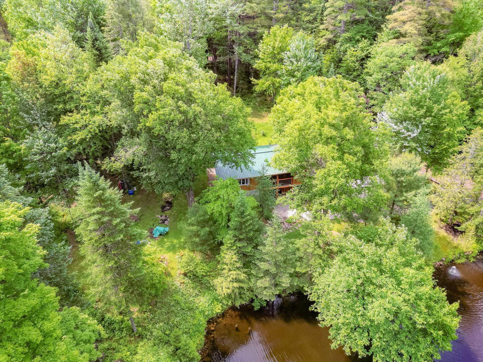 









6


Ch. du Lac-Reardon

,
Brownsburg-Chatham,




QC
J8G2J4

