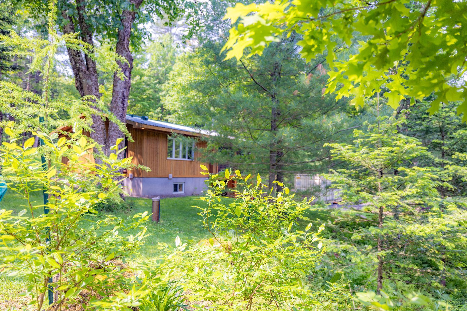 









6


Ch. du Lac-Reardon

,
Brownsburg-Chatham,




QC
J8G2J4

