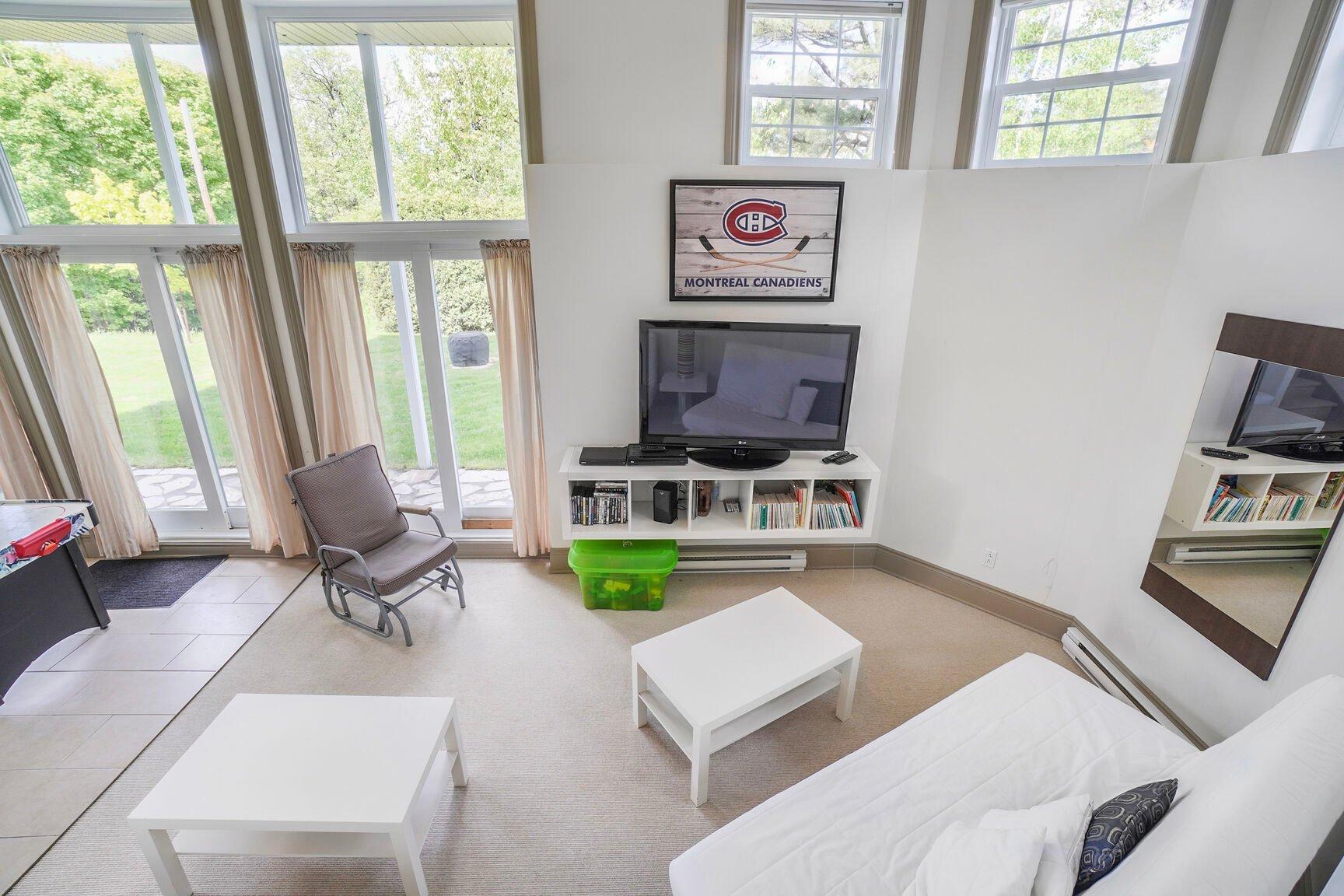 









17Z


Av. des Érables

,
Saint-Sauveur,




QC
J0R1R4

