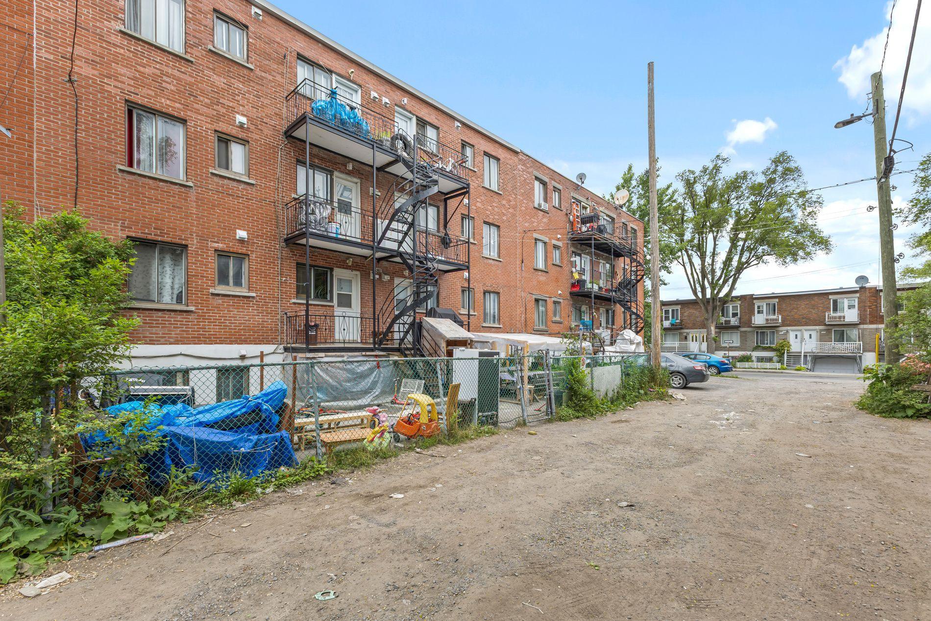 









4180


42e Rue

,
Montréal (Villeray/Saint-Michel/Parc-Extension),




QC
H1Z1R9

