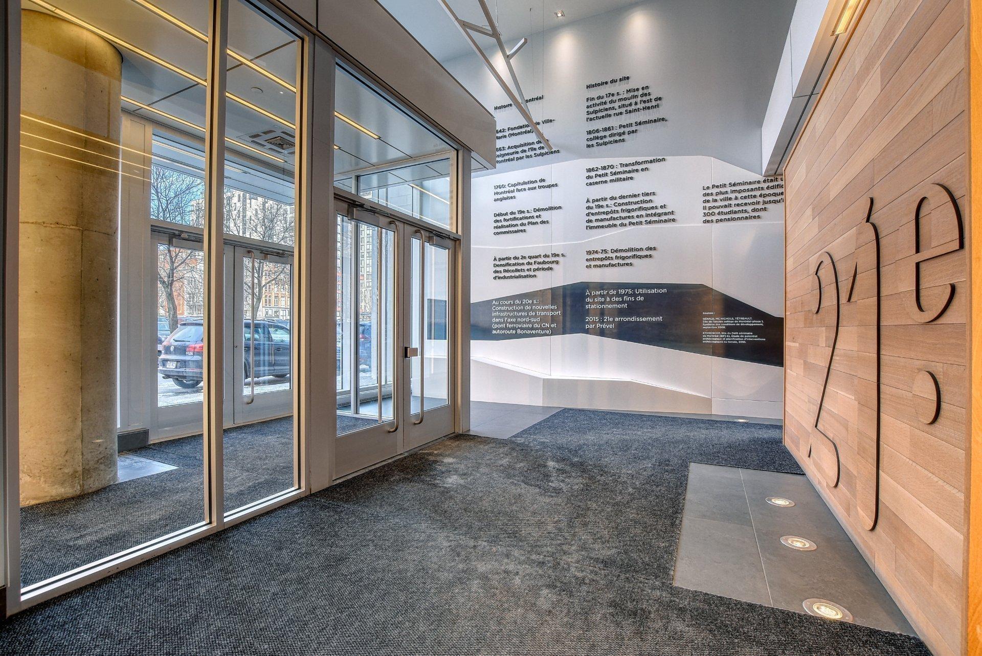 









738


Rue St-Paul O.

, 631,
Montréal (Ville-Marie),




QC
H3C0N5

