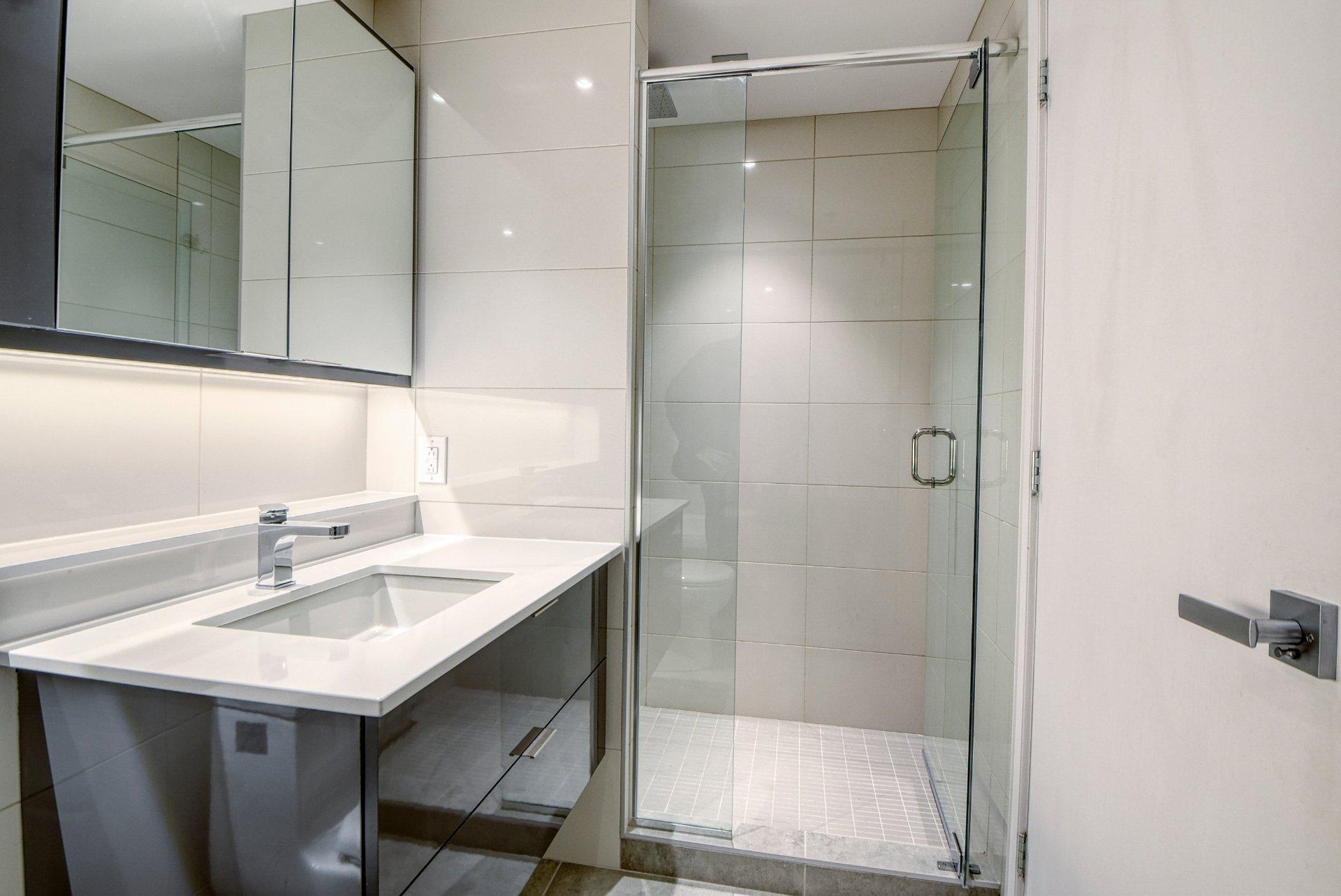 









738


Rue St-Paul O.

, 631,
Montréal (Ville-Marie),




QC
H3C0N5

