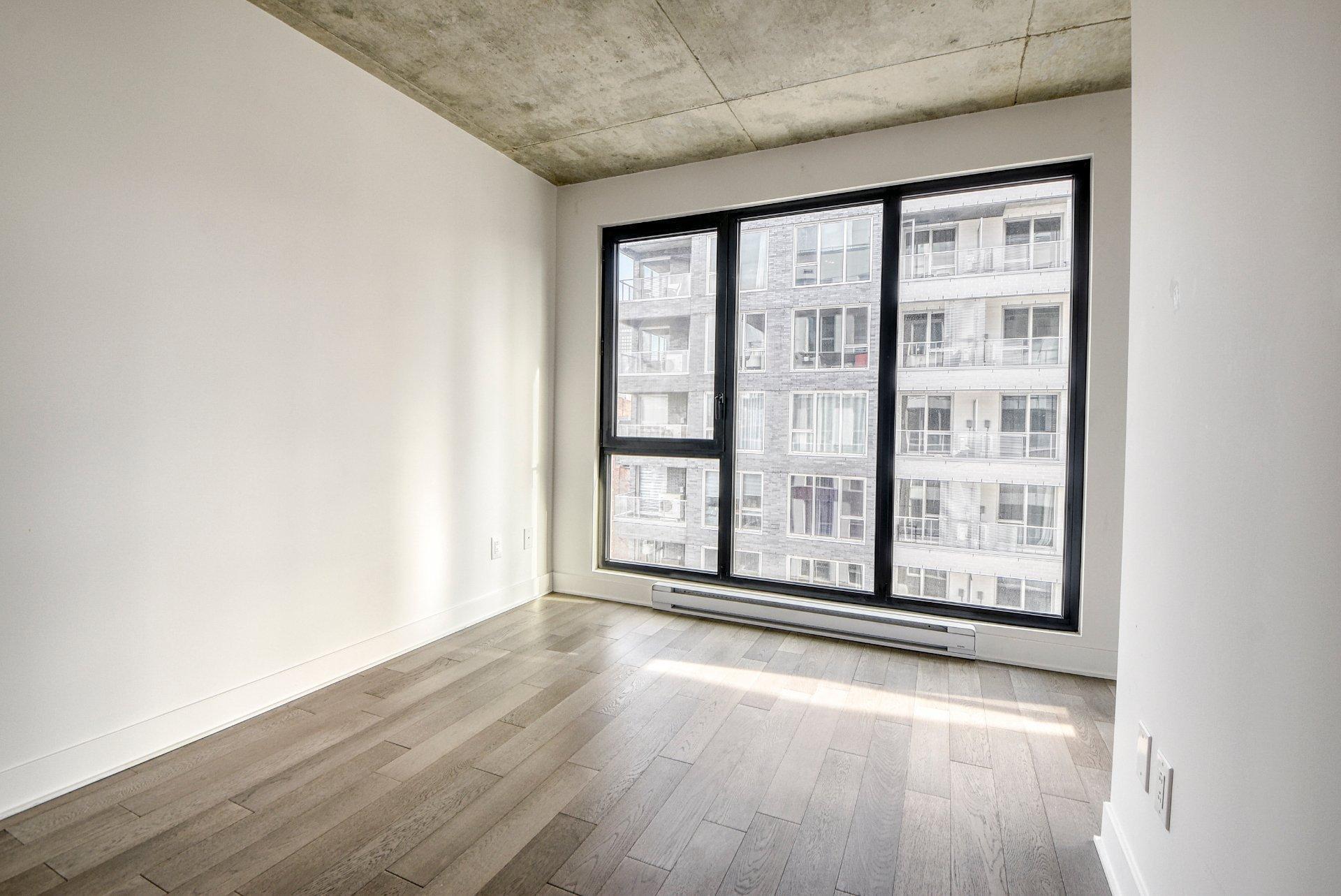 









738


Rue St-Paul O.

, 631,
Montréal (Ville-Marie),




QC
H3C0N5

