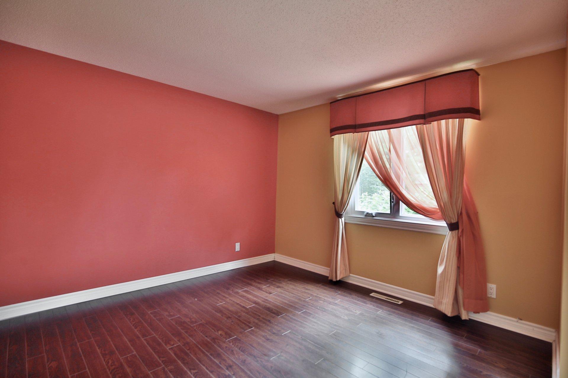 









470


Boul. Clairevue E.

,
Saint-Bruno-de-Montarville,




QC
J3V1T1

