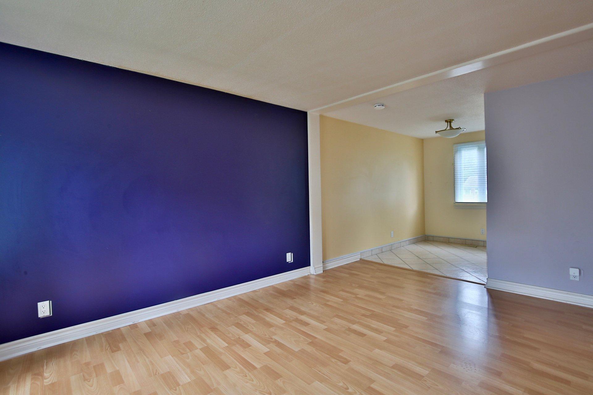 









470


Boul. Clairevue E.

,
Saint-Bruno-de-Montarville,




QC
J3V1T1

