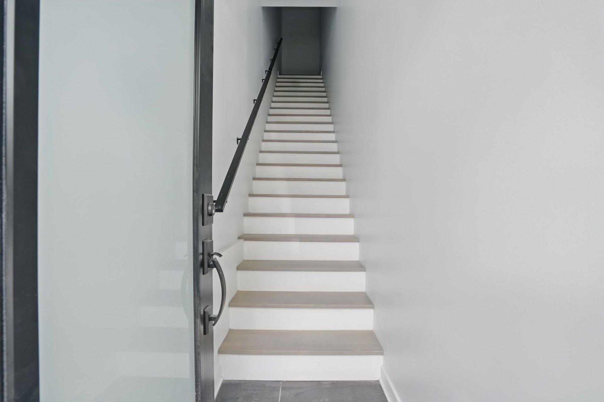 









5110

 - 5114


Rue Ste-Marie

,
Montréal (Le Sud-Ouest),




QC
H4C1X5

