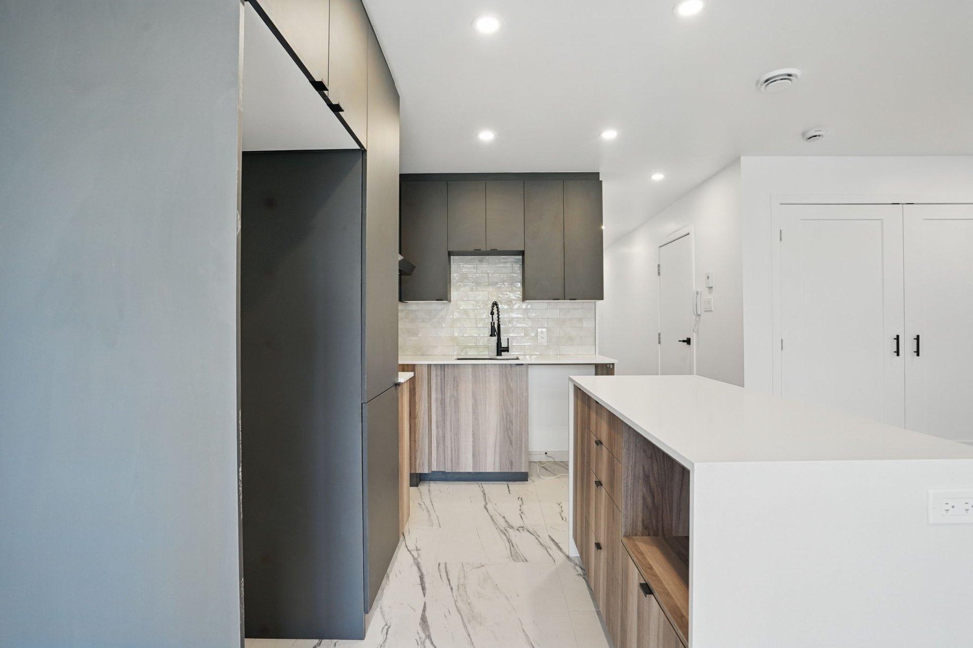 









5110

 - 5114


Rue Ste-Marie

,
Montréal (Le Sud-Ouest),




QC
H4C1X5

