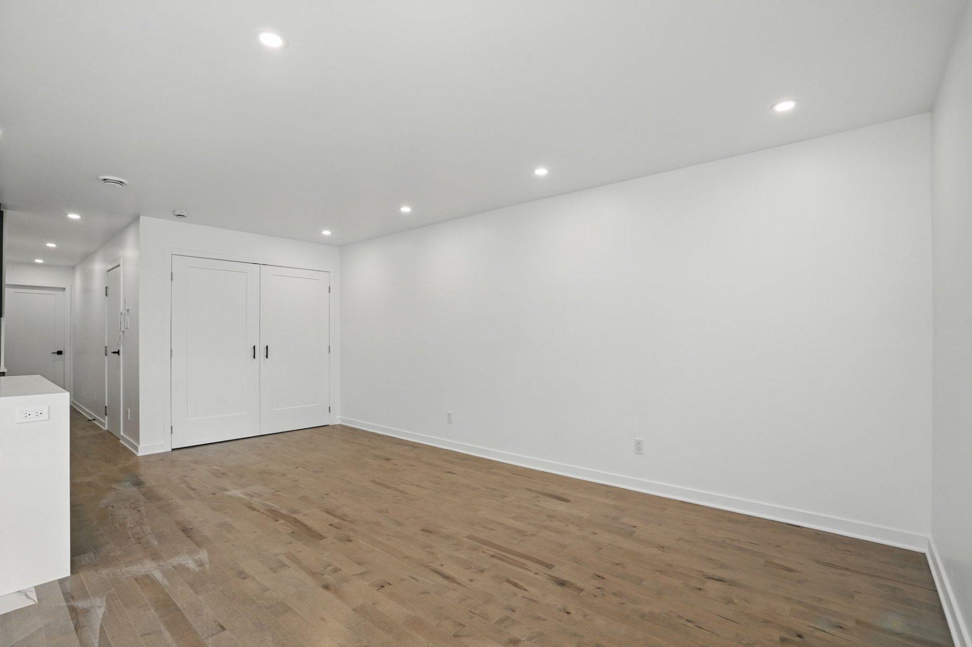 









5110

 - 5114


Rue Ste-Marie

,
Montréal (Le Sud-Ouest),




QC
H4C1X5

