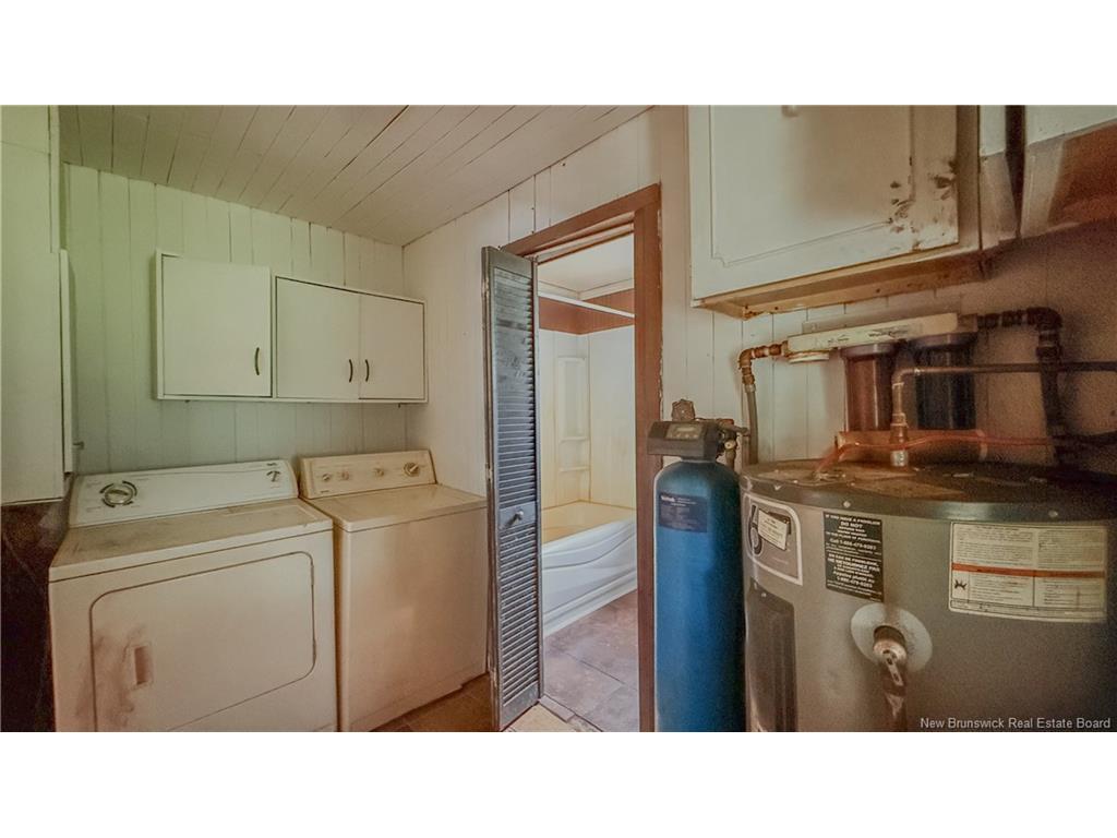 









663


Acadie

,
Grande-Anse,




NB
E8N 1N9

