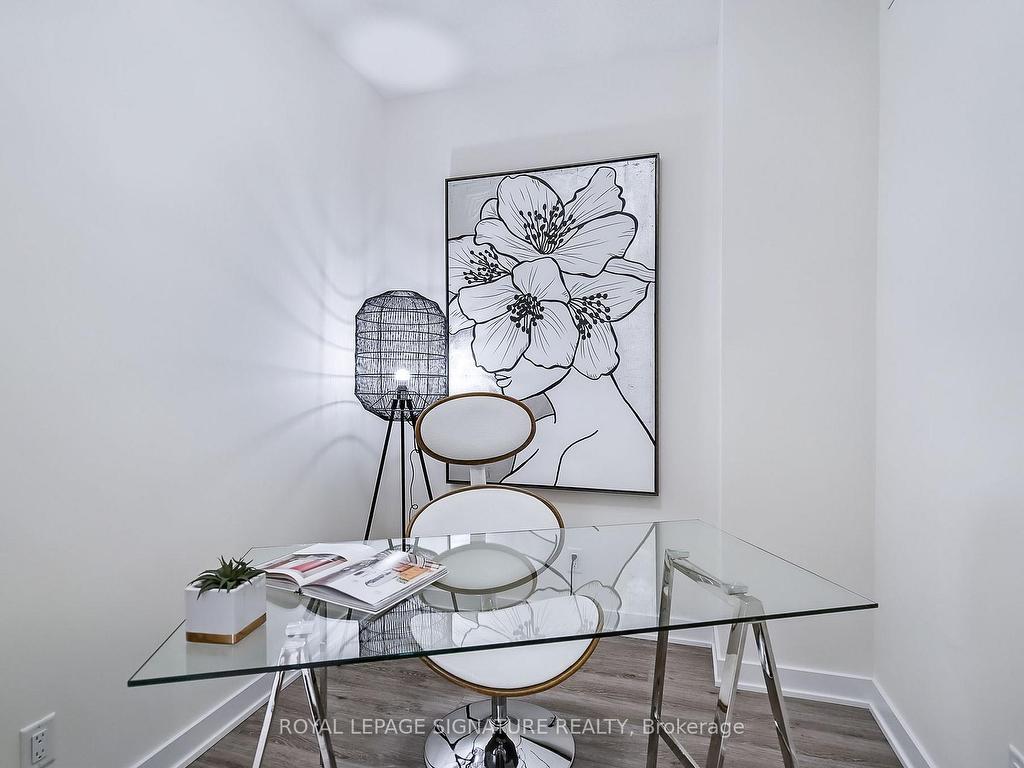 









16


Markle

Crescent, 412,
Hamilton,




ON
L9G 3K9

