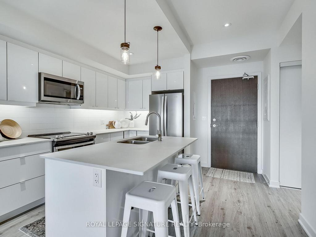 









16


Markle

Crescent, 412,
Hamilton,




ON
L9G 3K9

