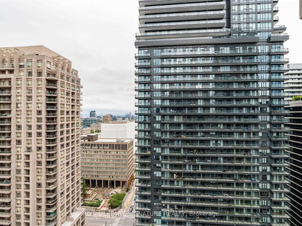 









24


Wellesley

Street West, 2601,
Toronto,




ON
M4Y 2X6

