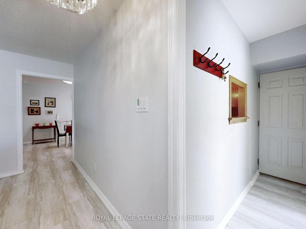 









19


Bunker Hill

Drive,
Hamilton,




ON
L8K 5X3

