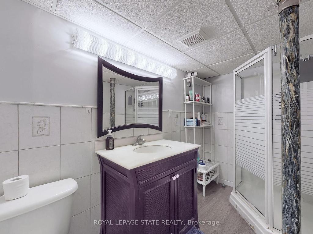 









19


Bunker Hill

Drive,
Hamilton,




ON
L8K 5X3

