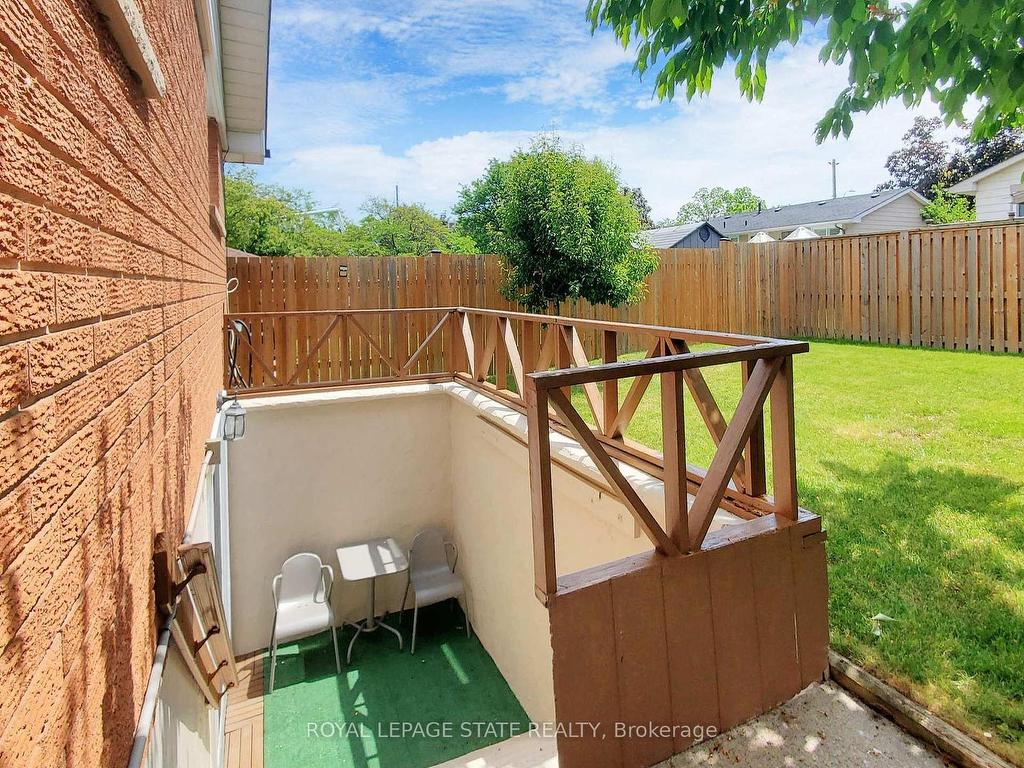 









19


Bunker Hill

Drive,
Hamilton,




ON
L8K 5X3

