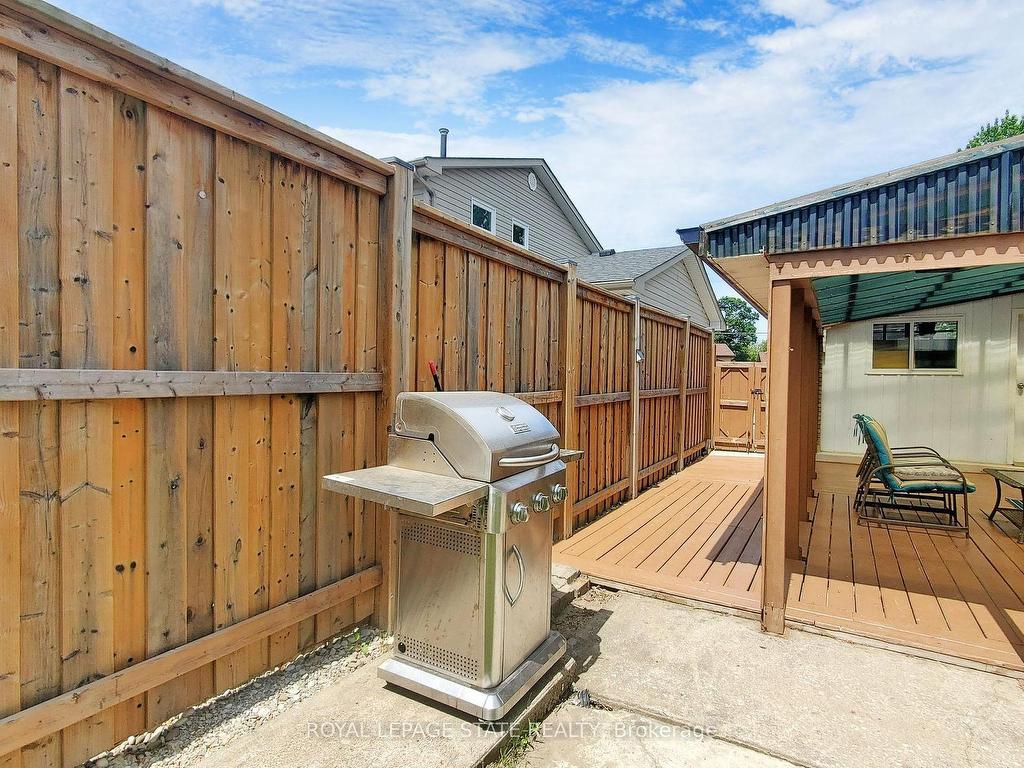 









19


Bunker Hill

Drive,
Hamilton,




ON
L8K 5X3

