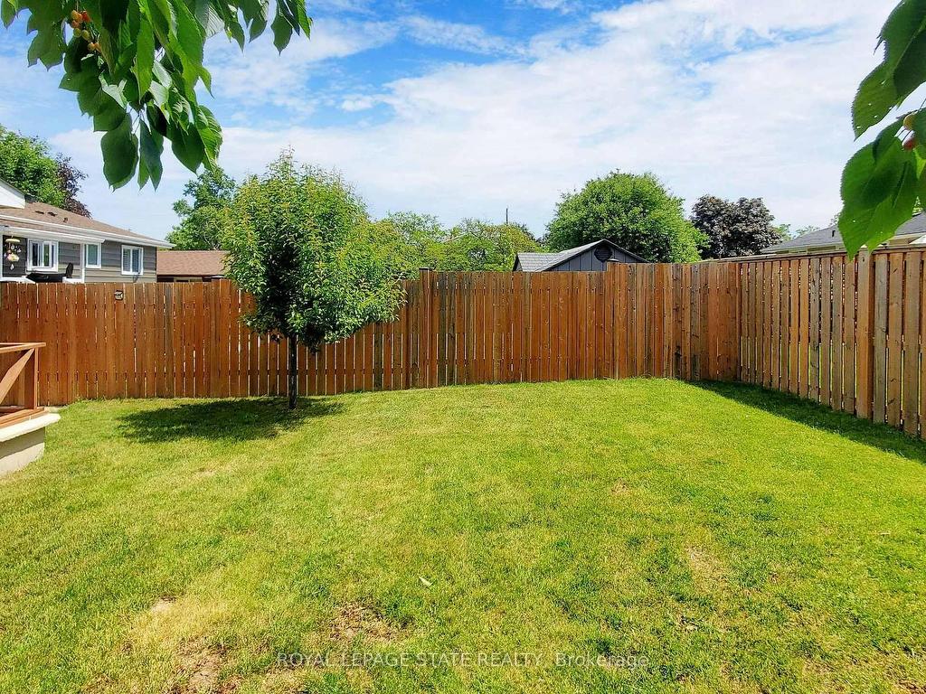 









19


Bunker Hill

Drive,
Hamilton,




ON
L8K 5X3

