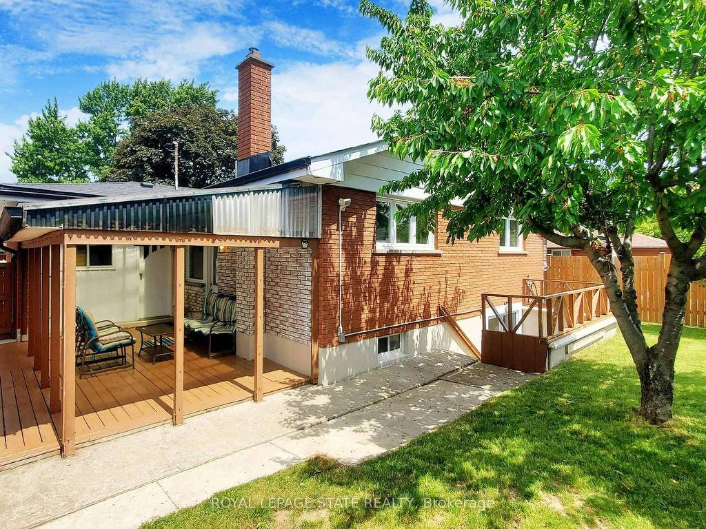 









19


Bunker Hill

Drive,
Hamilton,




ON
L8K 5X3

