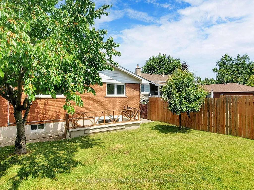 









19


Bunker Hill

Drive,
Hamilton,




ON
L8K 5X3

