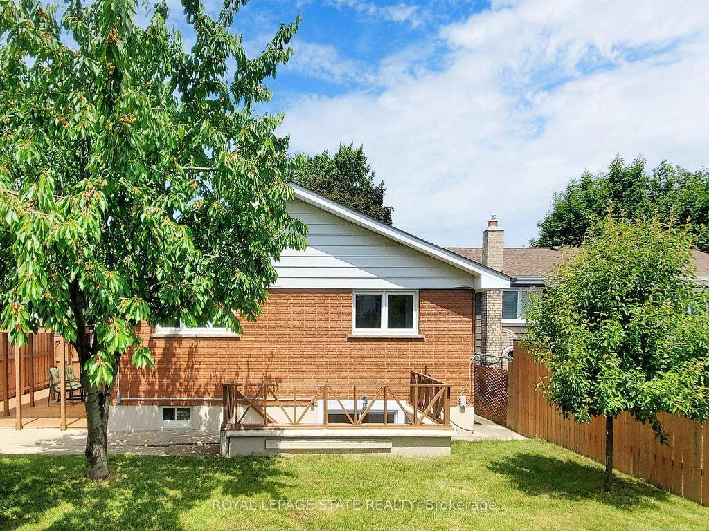 









19


Bunker Hill

Drive,
Hamilton,




ON
L8K 5X3

