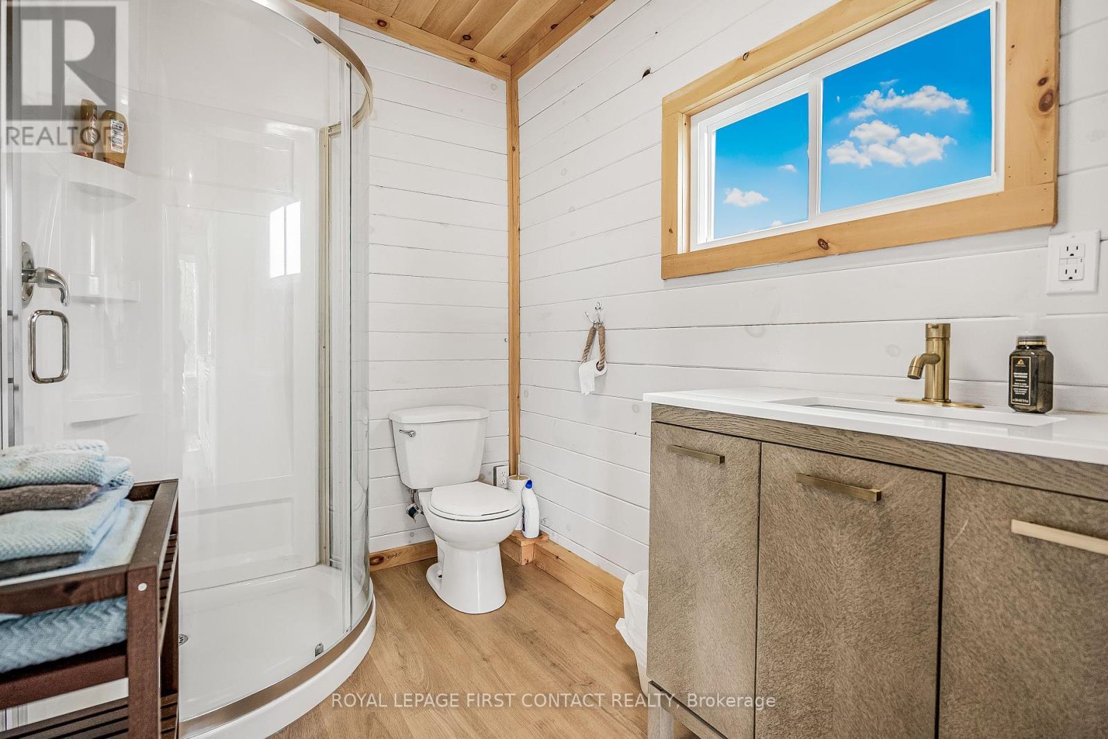 












5608 PENETANGUISHENE ROAD

,
Springwater,




Ontario
L0L1P0

