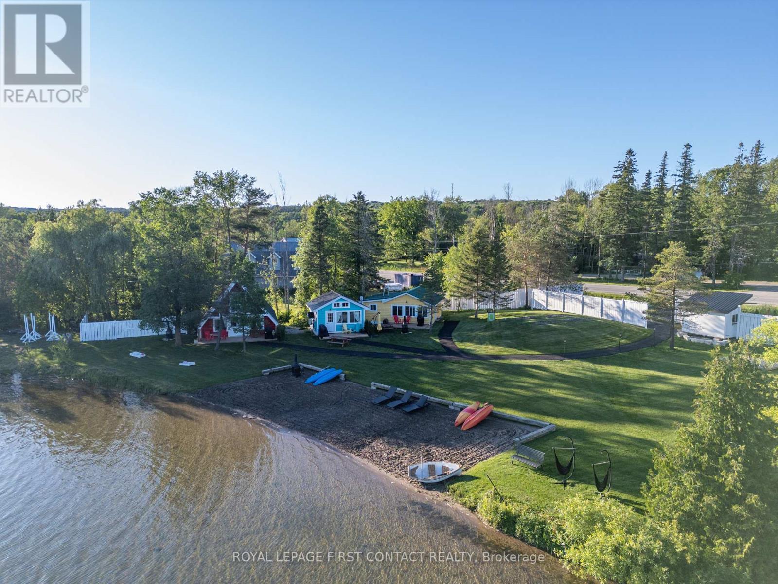 












5608 PENETANGUISHENE ROAD

,
Springwater,




Ontario
L0L1P0

