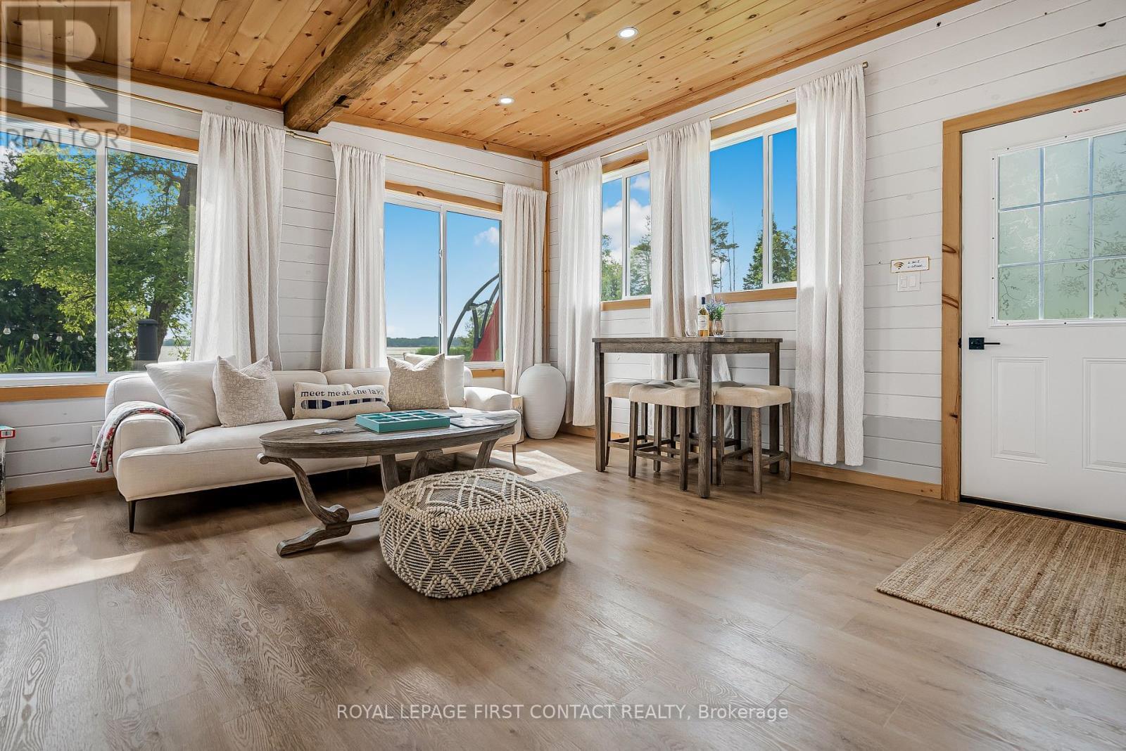 












5608 PENETANGUISHENE ROAD

,
Springwater,




Ontario
L0L1P0

