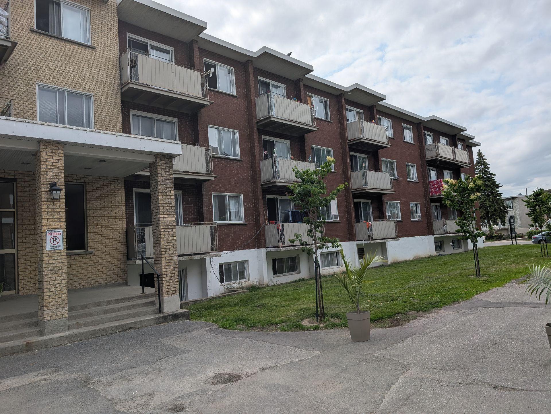









8530


Rue Jean-Brillon

,
Montréal (LaSalle),




QC
H8N2J9

