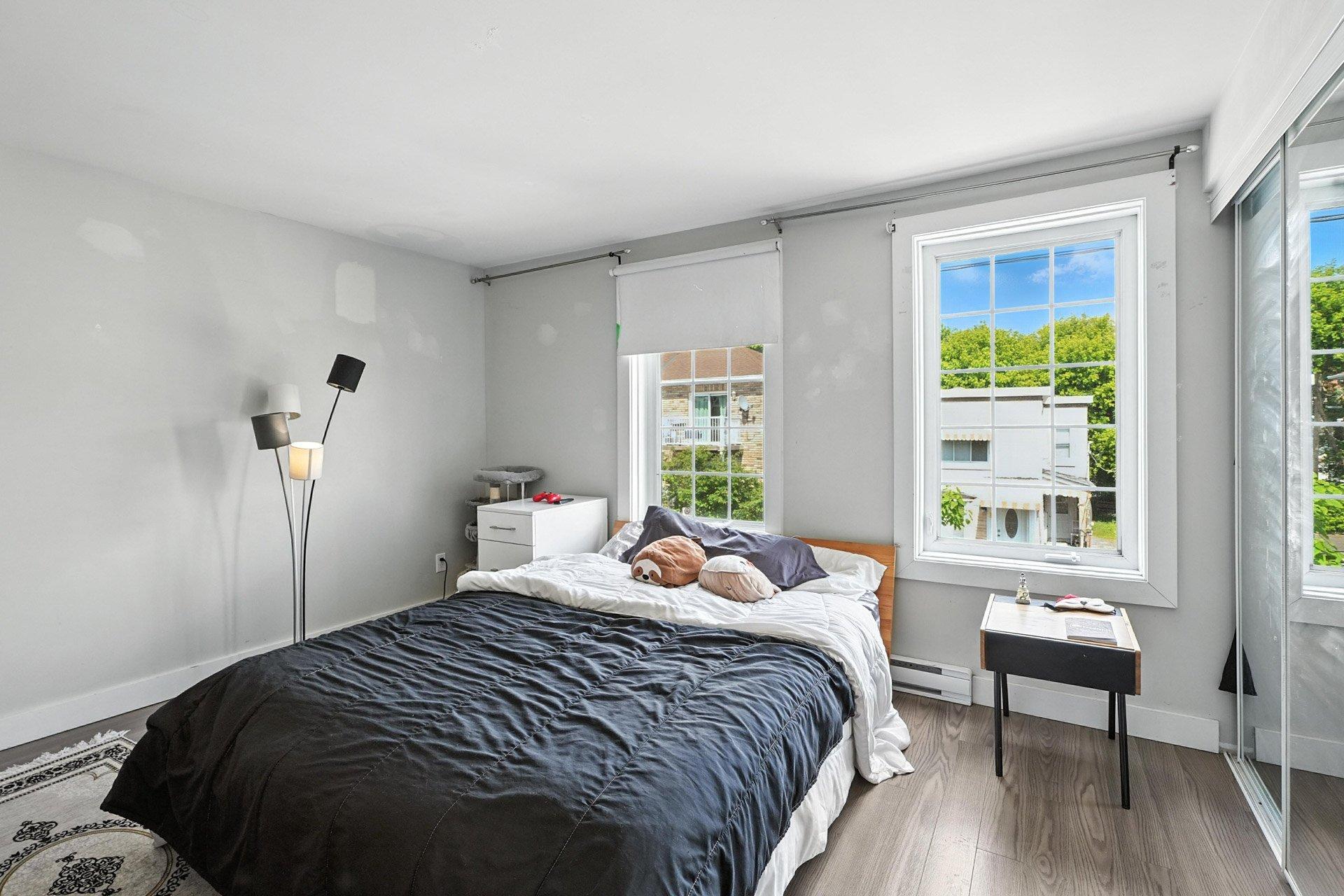 









213


Rue Kent

,
Gatineau (Hull),




QC
J8X3L5

