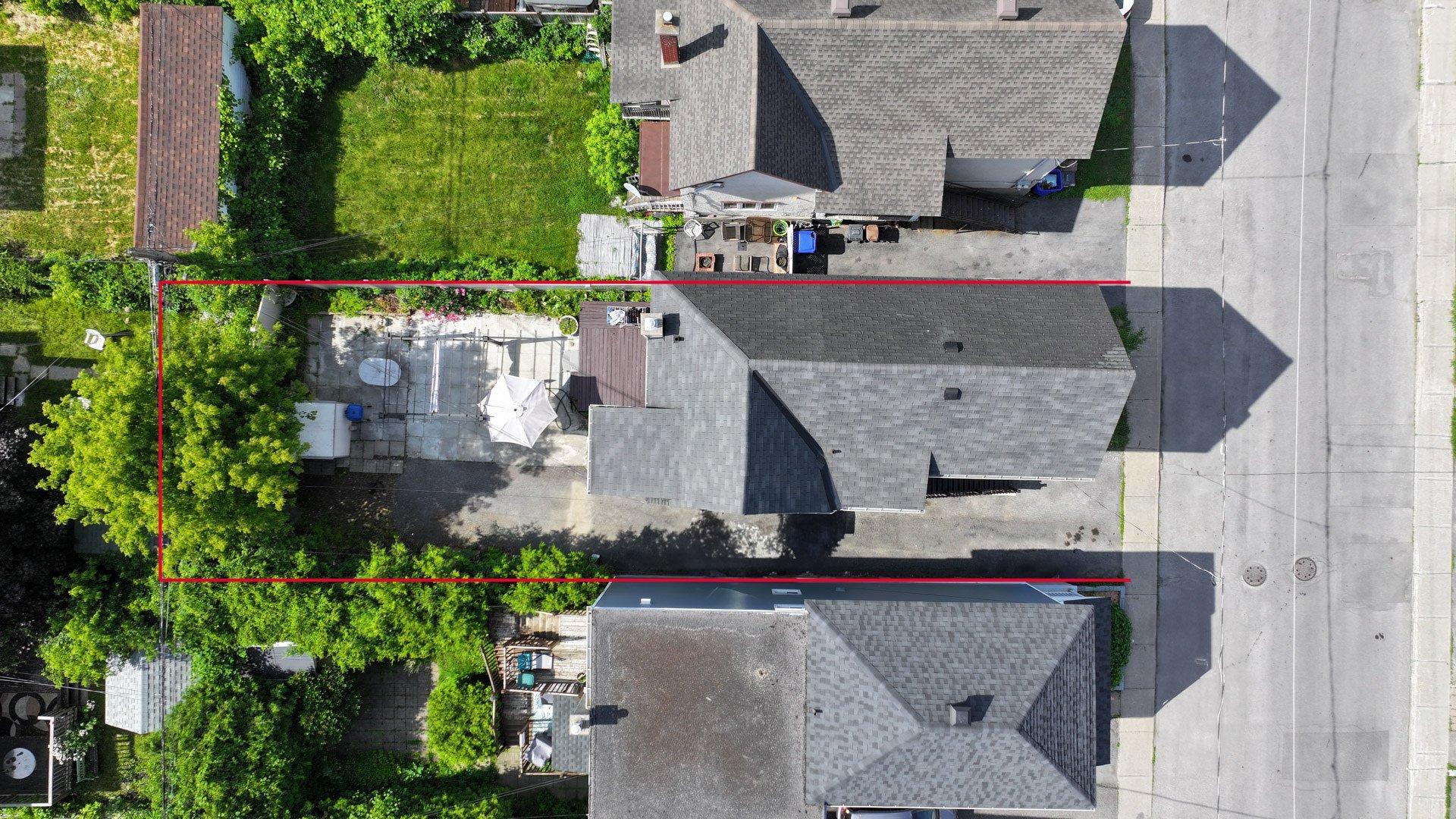 









213


Rue Kent

,
Gatineau (Hull),




QC
J8X3L5

