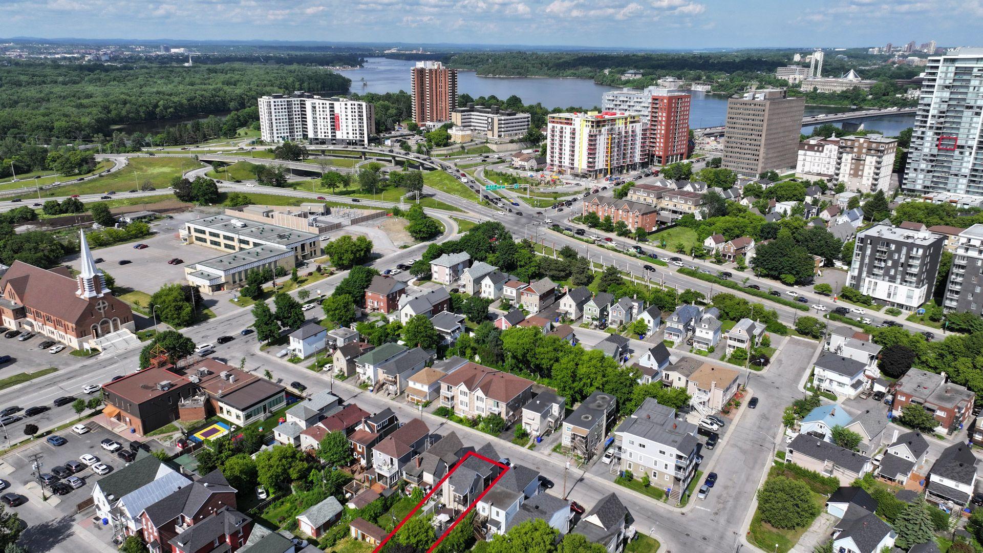 









213


Rue Kent

,
Gatineau (Hull),




QC
J8X3L5

