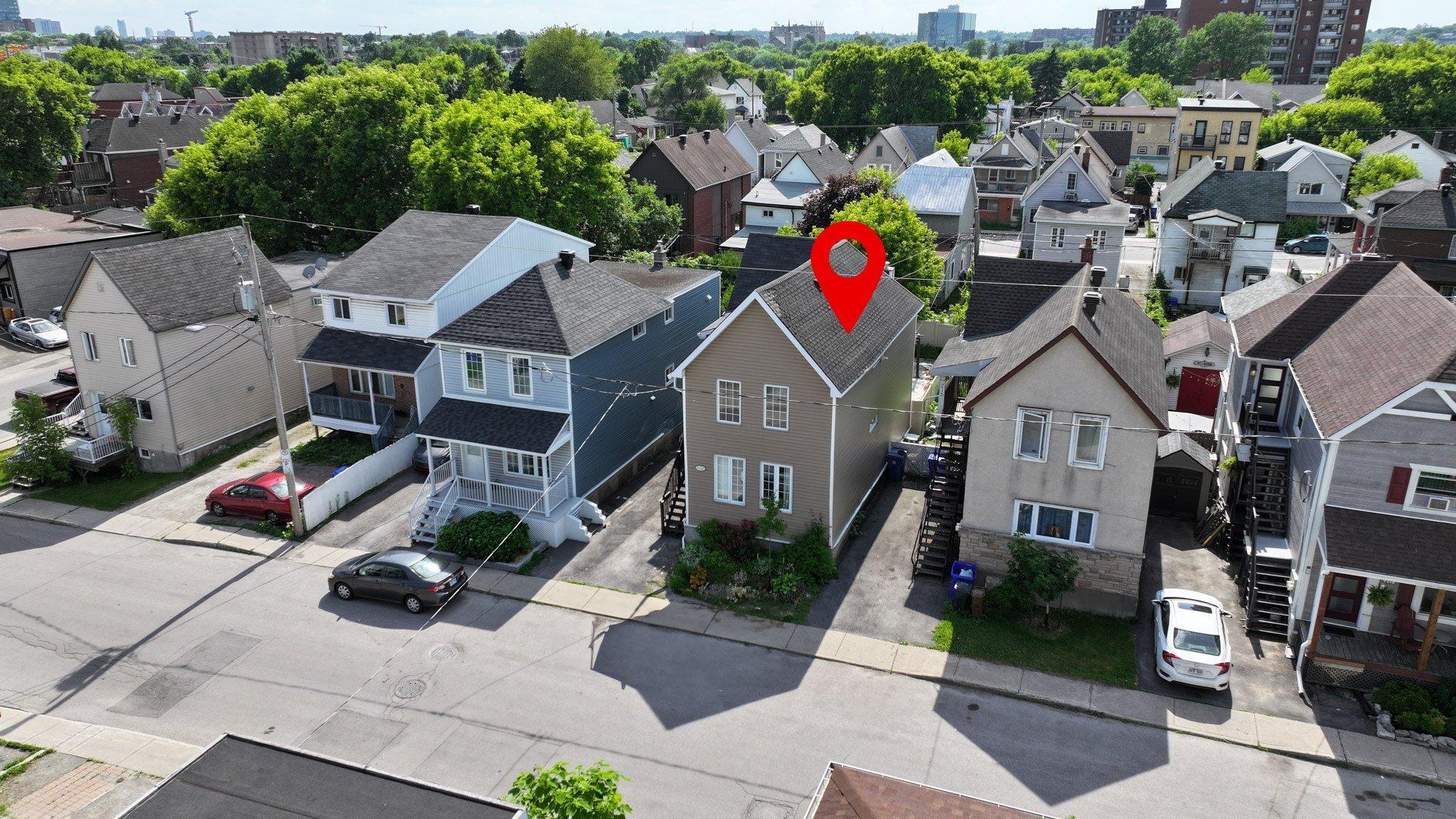









213


Rue Kent

,
Gatineau (Hull),




QC
J8X3L5

