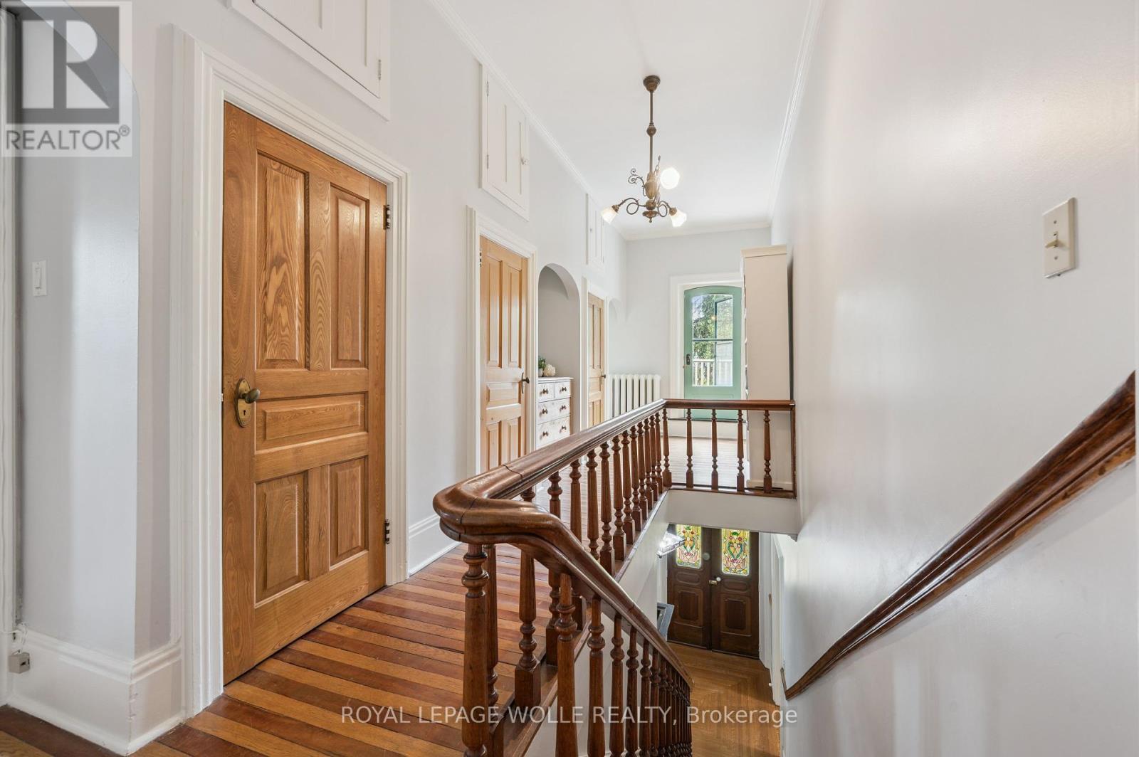












88 WILLIAM STREET W

,
Waterloo,




Ontario
N2L1J7

